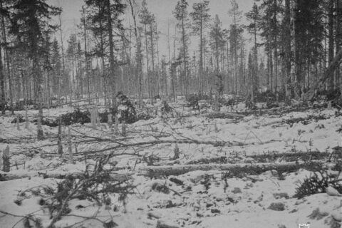 Luelahti läntinen motti ja muistomerkki