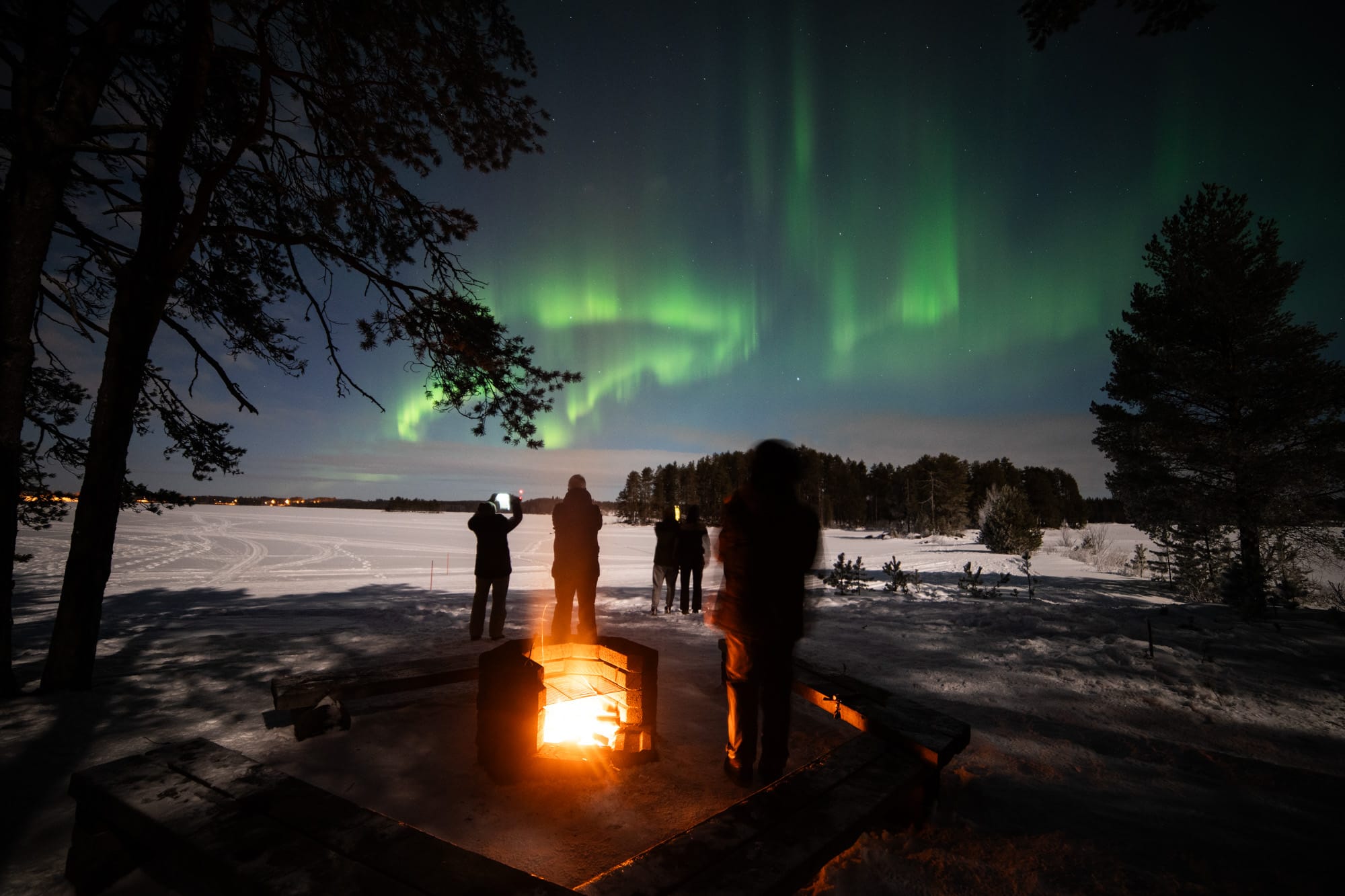 Aurora Picnic in Kuhmo. Kerttu Komulainen / Koe Kainuu Adventures